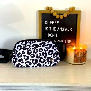 BRAND New✨ Crossbody Fanny Pack Belt Bag ~in Leopard🖤